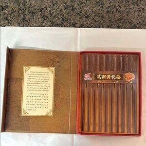 New Collection of 10 Wooden Chopsticks